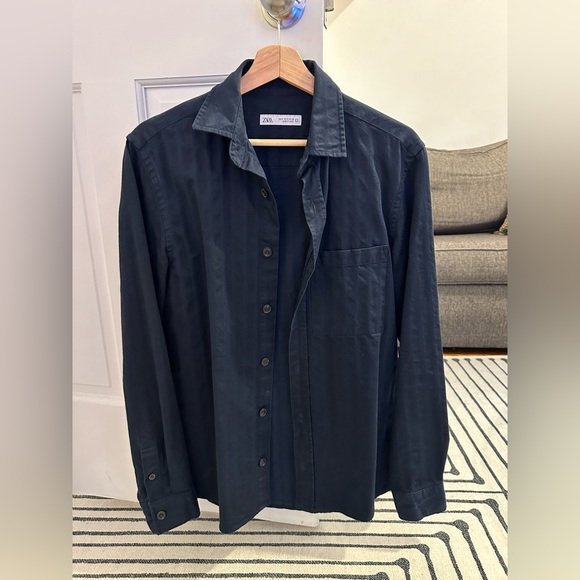Zara Men’s Small Navy Stripe Button Down - Picture 1 of 3